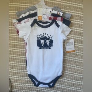 NWT 5-pack onesies Hudson Baby